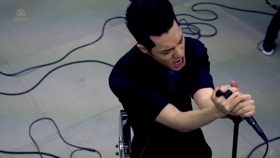 D165.周汤豪 - 帅到分手-[111M.mp4-1080P].mp4_20181110_222927.234.jpg