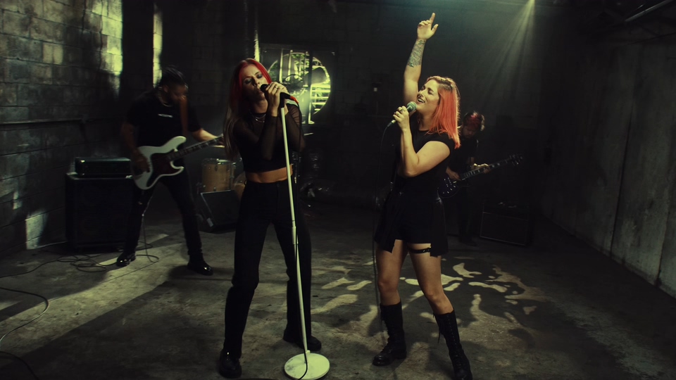 N062.4KMV-Taylor Acorn x Cassadee Pope - Coma (Official Video)-[377M.mkv-2160P] - 无损音乐美声网.mkv_20.jpg
