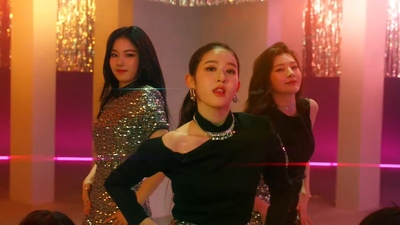 STAYC (스테이씨)-SO BAD-[102M.mp4-1080P]