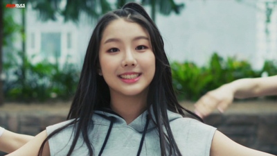 4KMV-ELRIS - My Star-[715M.mkv-2160P]