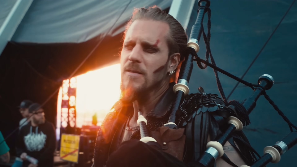 N003.4KMV-FEUERSCHWANZ - Knochenkarussell (Official Live Video)-[459M.mkv-2160P] - 无损音乐美声网.mkv_2.jpg