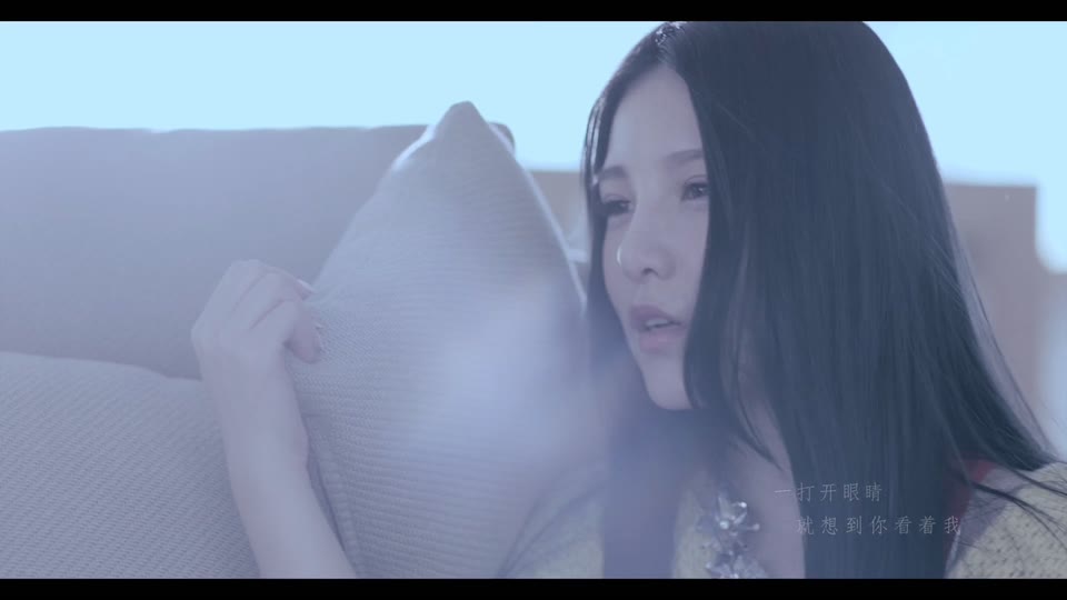 本兮 _ 下雪的季节. 128M.mp4.1080P