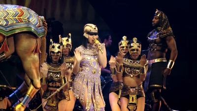 Katy Perry - Dark Horse (From “The Prismatic World Tour Live”)-[79M.mp4-1080P]