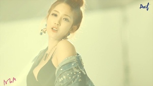 M.O.A - I'll Call Ya (Melon)-[237M.mp4-1080P]