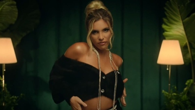Mariah Angeliq, Lele Pons - Sucio Y Lento-[69M.mp4-1080P]