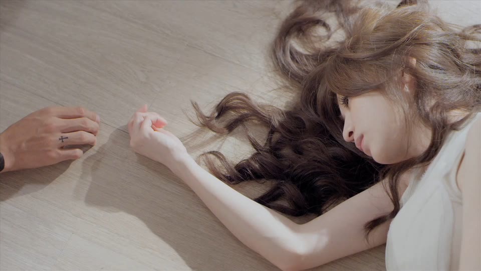 王心凌_变成陌生人.110M.mp4.1080P