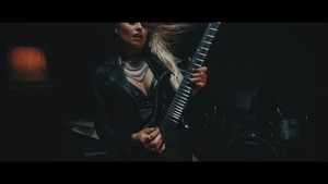 4KMV-Sophie Lloyd - Imposter Syndrome (feat. Lzzy Hale)-[320M.mkv-2160P]