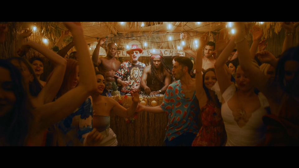 N001.4KMV-J-AX - Salsa (Official Video) ft. Jake La Furia-[417M.mkv-2160P] - 无损音乐美声网.mkv_2024051.jpg