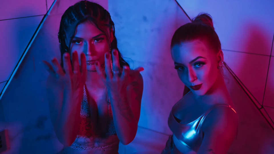 N117.4KMV-Larissa Cerqueira e Ahlaninha - Senta As Duas Juntas-[309M.mkv-2160P] - 无损音乐美声网.mkv_20.jpg