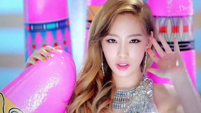 4KMV-Girls' Generation-TTS (소녀시대-태티서) - Holler (할러)-[502M.mp4-2160P]