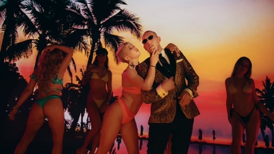 4KMV-What`s UP & Bogdan de la Ploiesti - Arde-[365M.mp4-2160P]