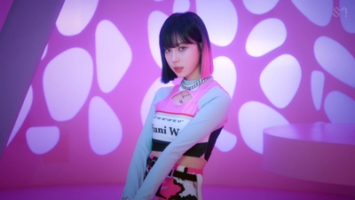 4KMV-aespa 에스파 'Savage'-[494M.mkv-2160P]